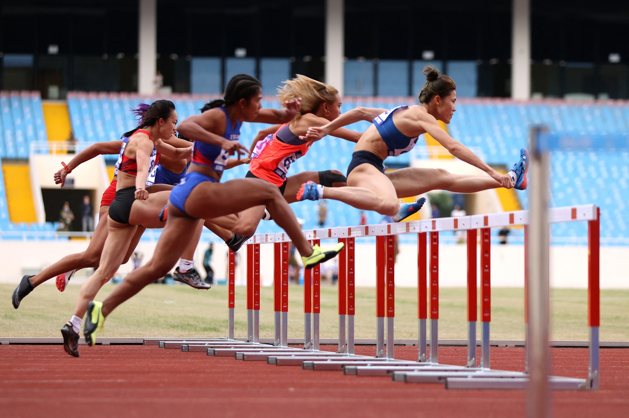 Bốn nhà vô địch SEA Games rời đường chạy