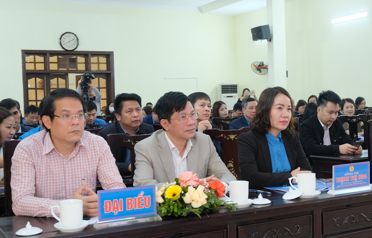 Ph&aacute;t động giải b&aacute;o ch&iacute; về phong tr&agrave;o c&ocirc;ng nh&acirc;n, vi&ecirc;n chức lao động v&agrave; hoạt động C&ocirc;ng đo&agrave;n - Ảnh 4.
