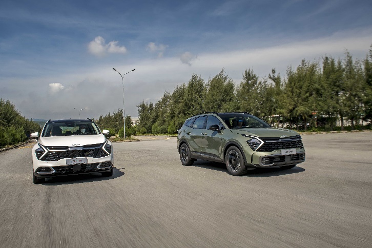 THACO AUTO c&ocirc;ng bố gi&aacute; b&aacute;n mới v&agrave; tăng ưu đ&atilde;i cho c&aacute;c d&ograve;ng xe Kia v&agrave; Mazda - Ảnh 2.