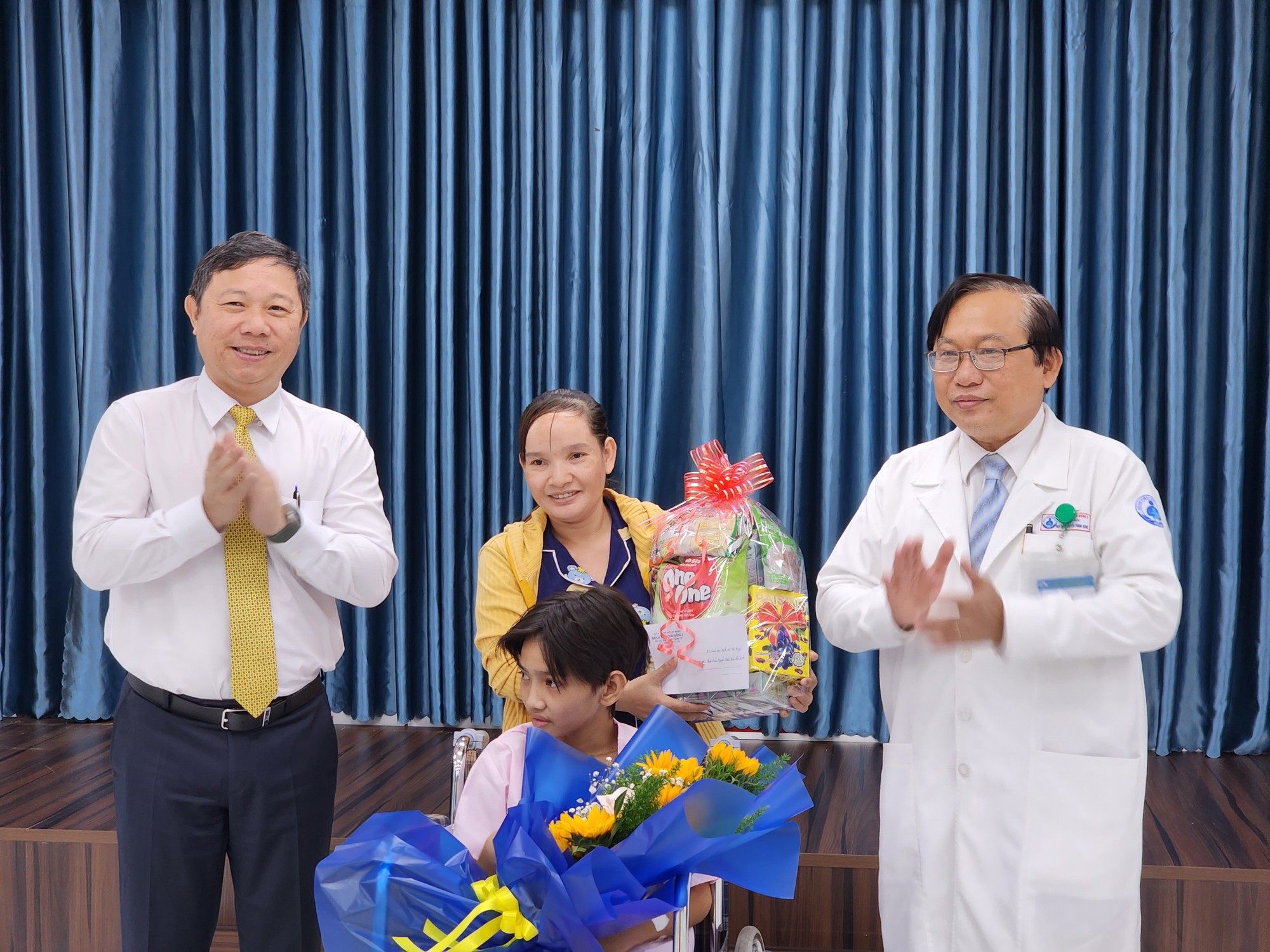 20 ngày nỗ lực cứu sống bé trai viêm cơ tim cấp - Ảnh 2.