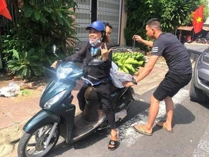 Cuộc sống b&igrave;nh dị của họa mi n&uacute;i rừng Siu Black - Ảnh 2.