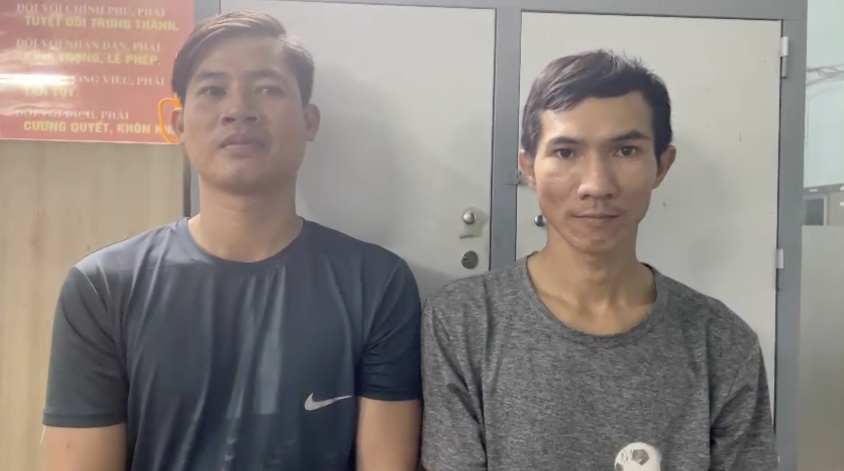 Lý do hai thanh niên đập nát cửa ô tô ở quận 12, TP HCM