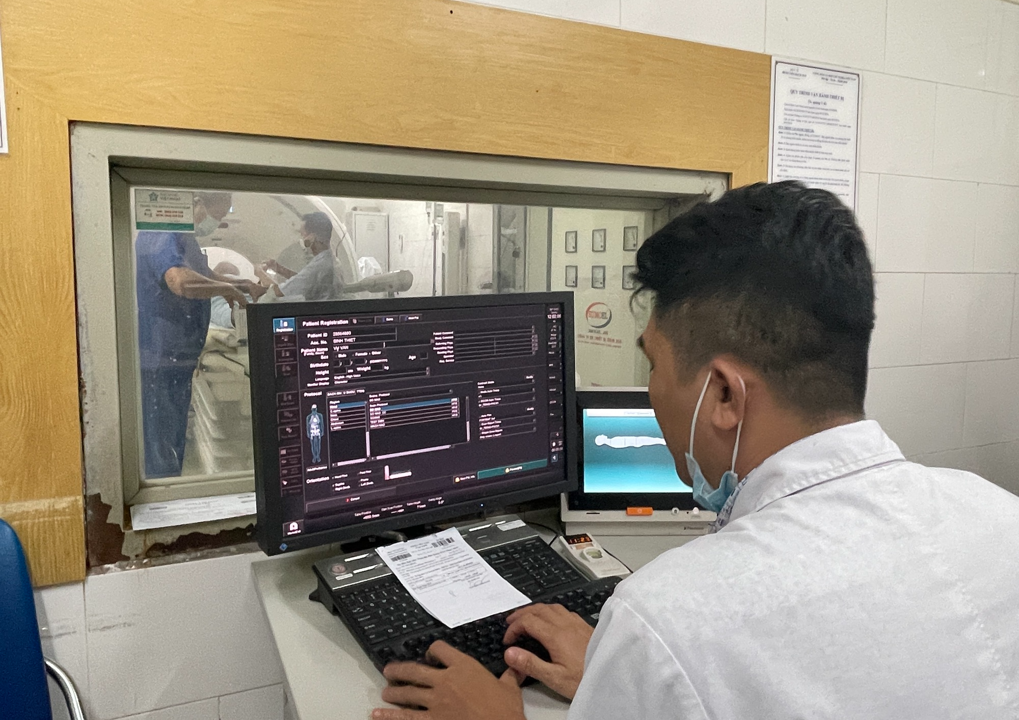 Nhiều bệnh viện lớn sắp cạn hoá chất, vật tư y tế