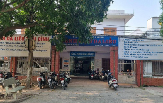Bắt giam Gi&aacute;m đốc Bệnh viện Da liễu Th&aacute;i B&igrave;nh - Ảnh 1.