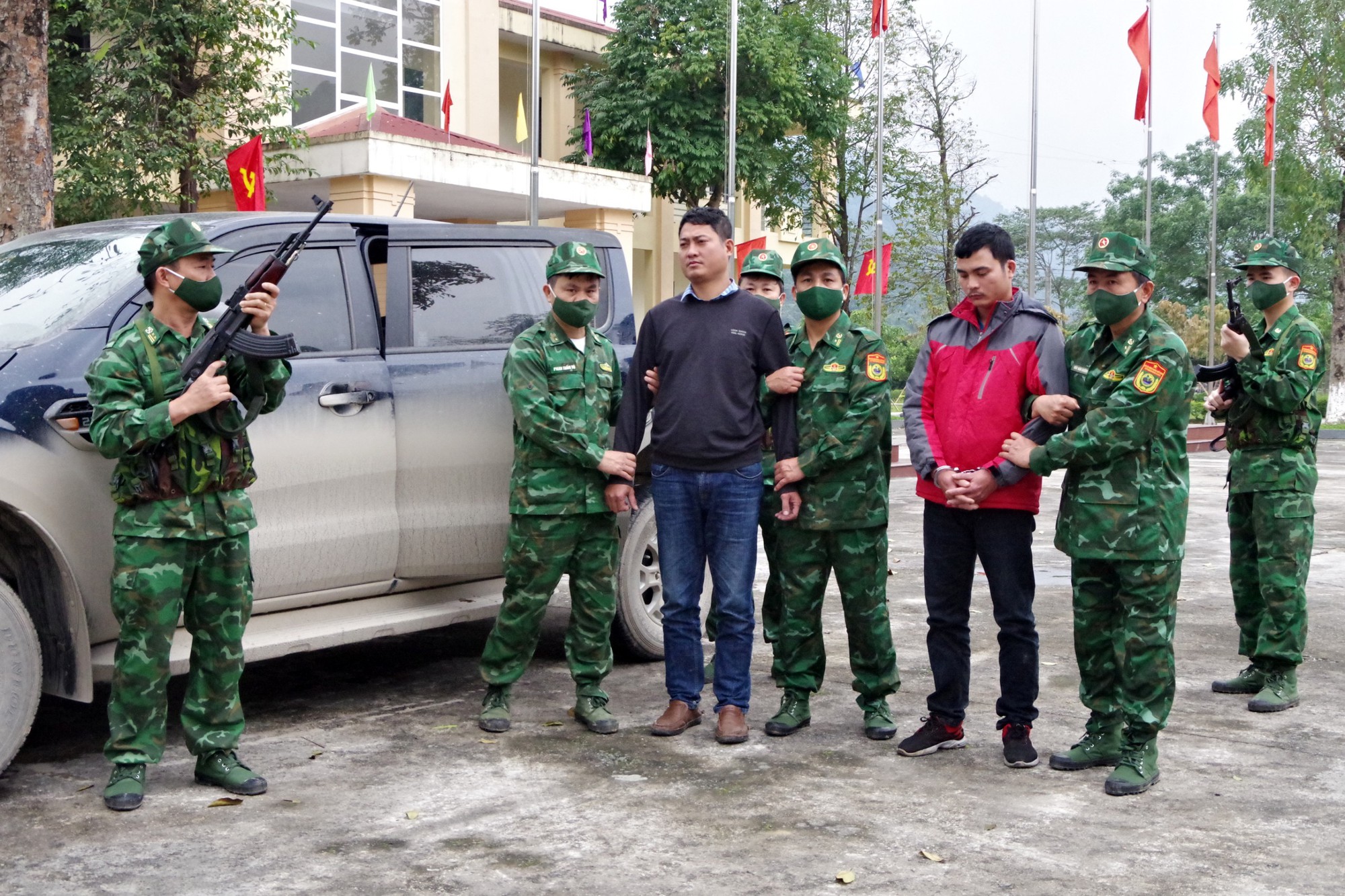 Triệt phá đường dây đưa người Trung Quốc vượt biên trái phép vào Việt Nam