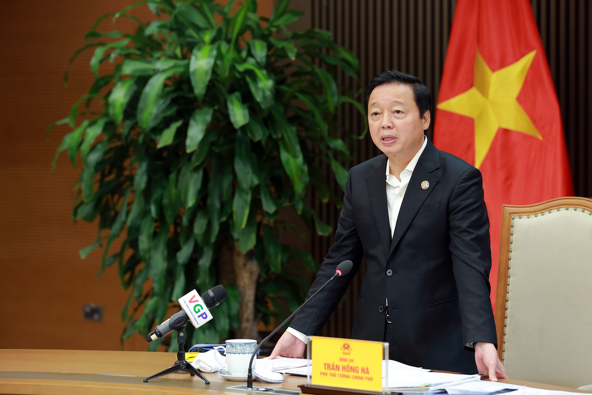 Ph&oacute; Thủ tướng Trần Hồng H&agrave;: Cần thay đổi tư duy để văn ho&aacute; ho&aacute; kinh tế, kinh tế ho&aacute; văn ho&aacute; - Ảnh 4.