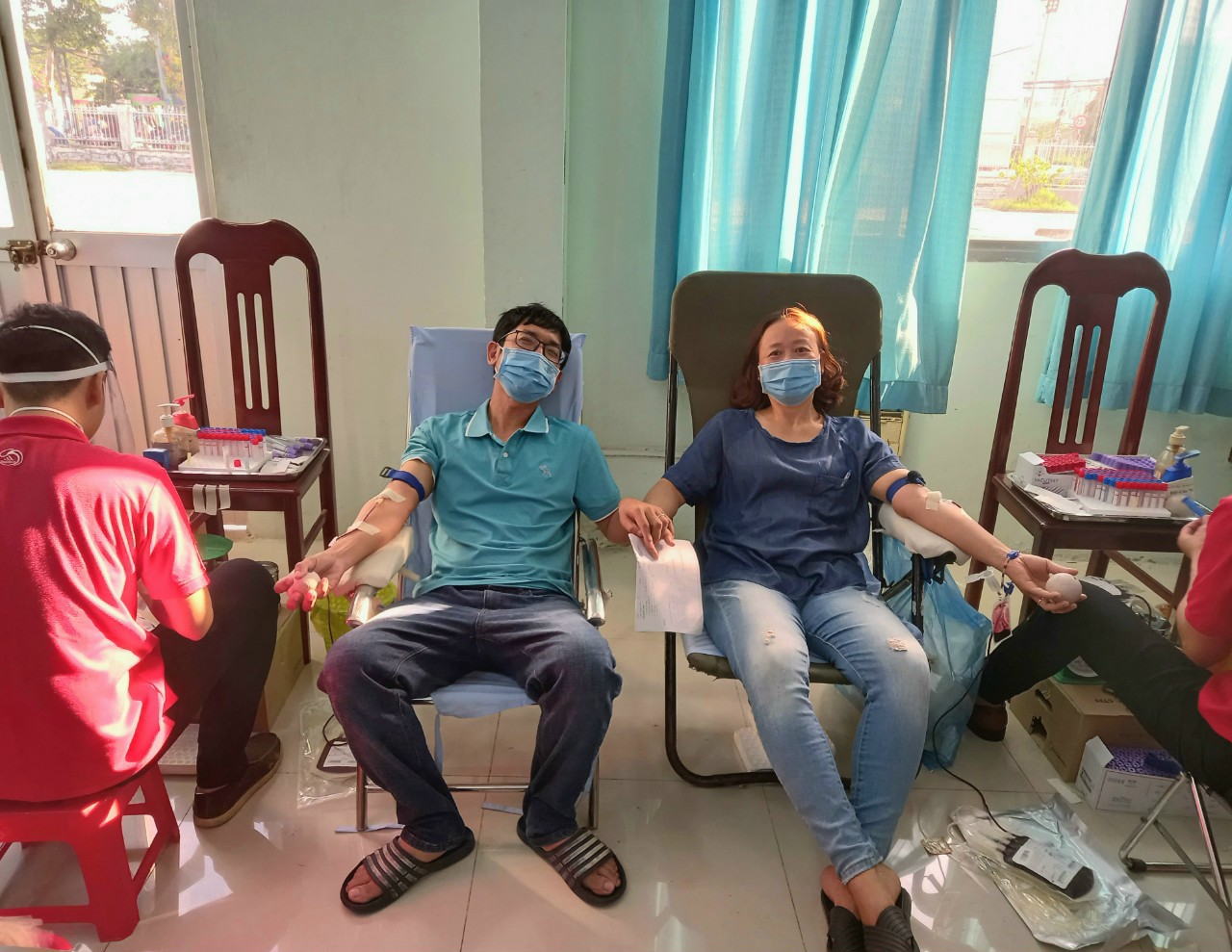 Những giọt máu cho đi...