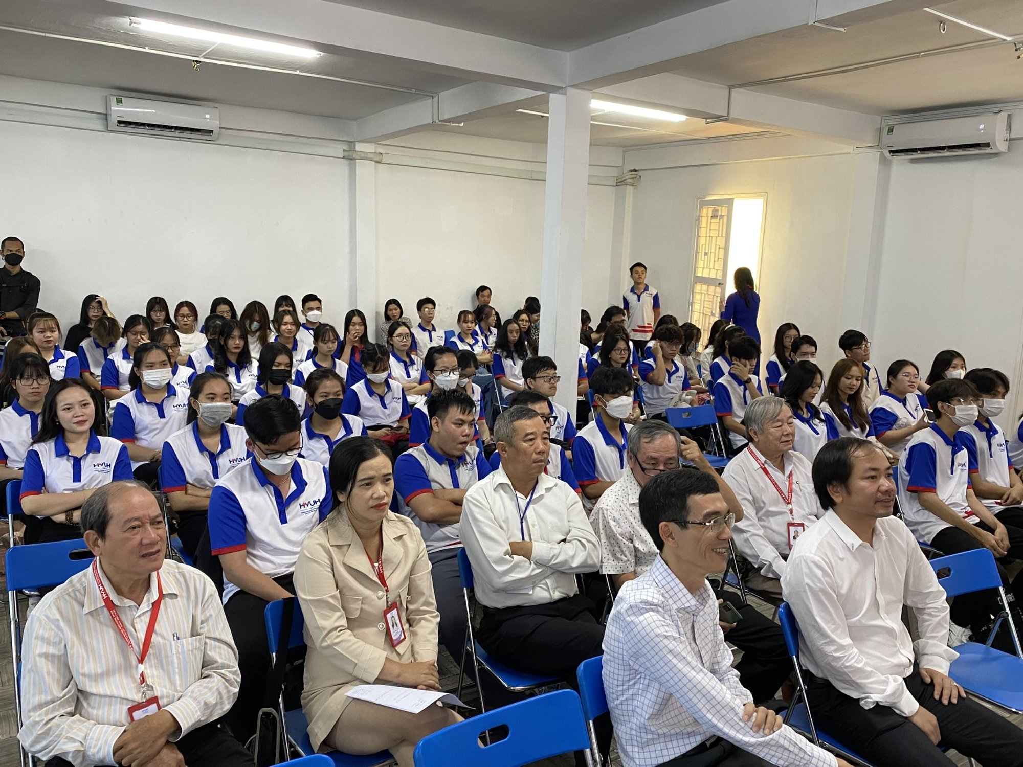 Kiểm tra, đ&aacute;nh gi&aacute; thế n&agrave;o khi ChatGPT đang &ldquo;thay thế&rdquo; việc học của sinh vi&ecirc;n? - Ảnh 2.