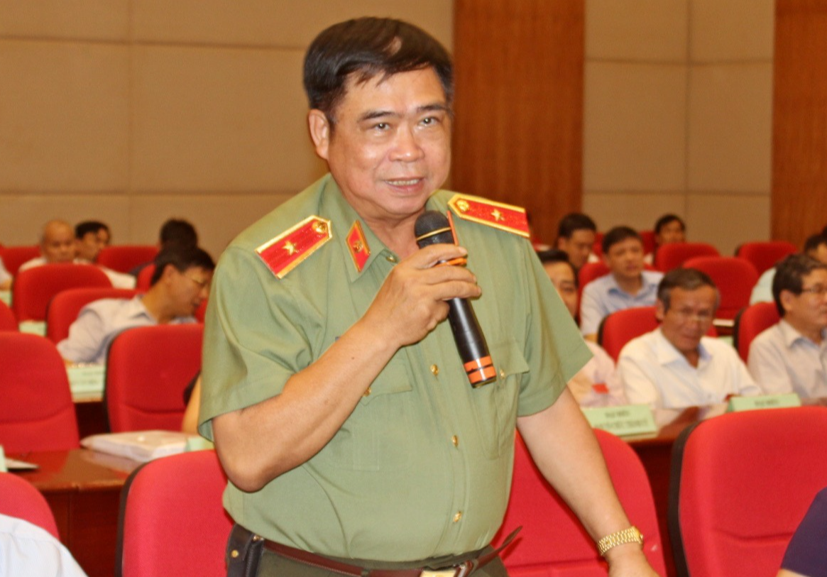 Ông Đỗ Hữu Ca 4 lần nhận tổng 35 tỉ đồng tại nhà riêng từ ông "trùm" để nhờ chạy án