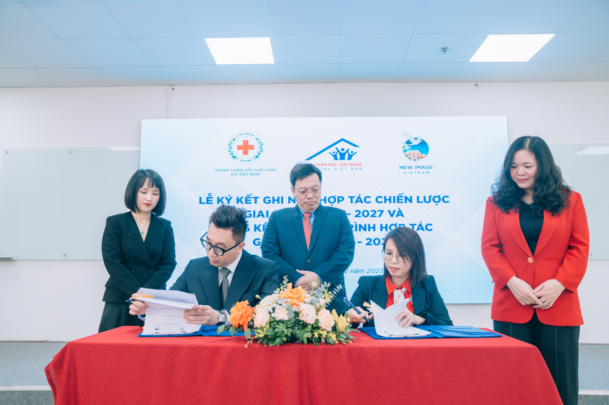 New Image Việt Nam hợp t&aacute;c c&ugrave;ng Hội Chữ Thập Đỏ Việt Nam. - Ảnh 1.