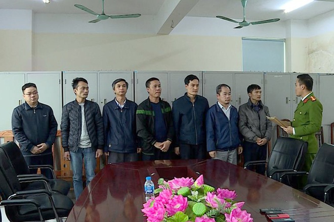 Thêm 2 giám đốc trung tâm đăng kiểm bị bắt