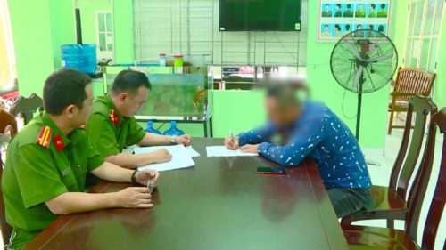 Vụ đánh tài xế vì không cho đi vệ sinh: Công an làm việc với nữ hành khách