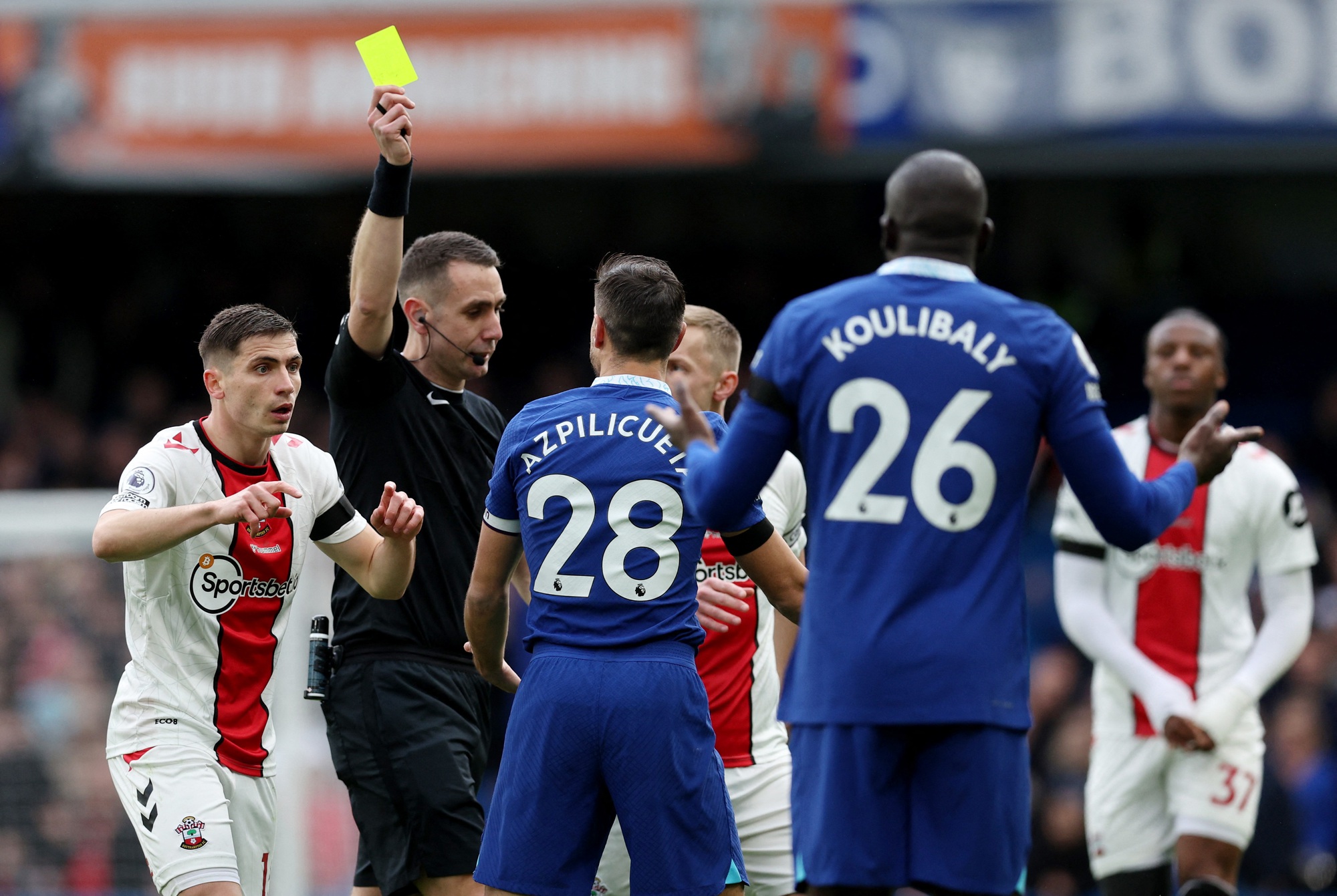 Chelsea thi đấu k&eacute;m cỏi, HLV Graham Potter bị dọa giết - Ảnh 1.