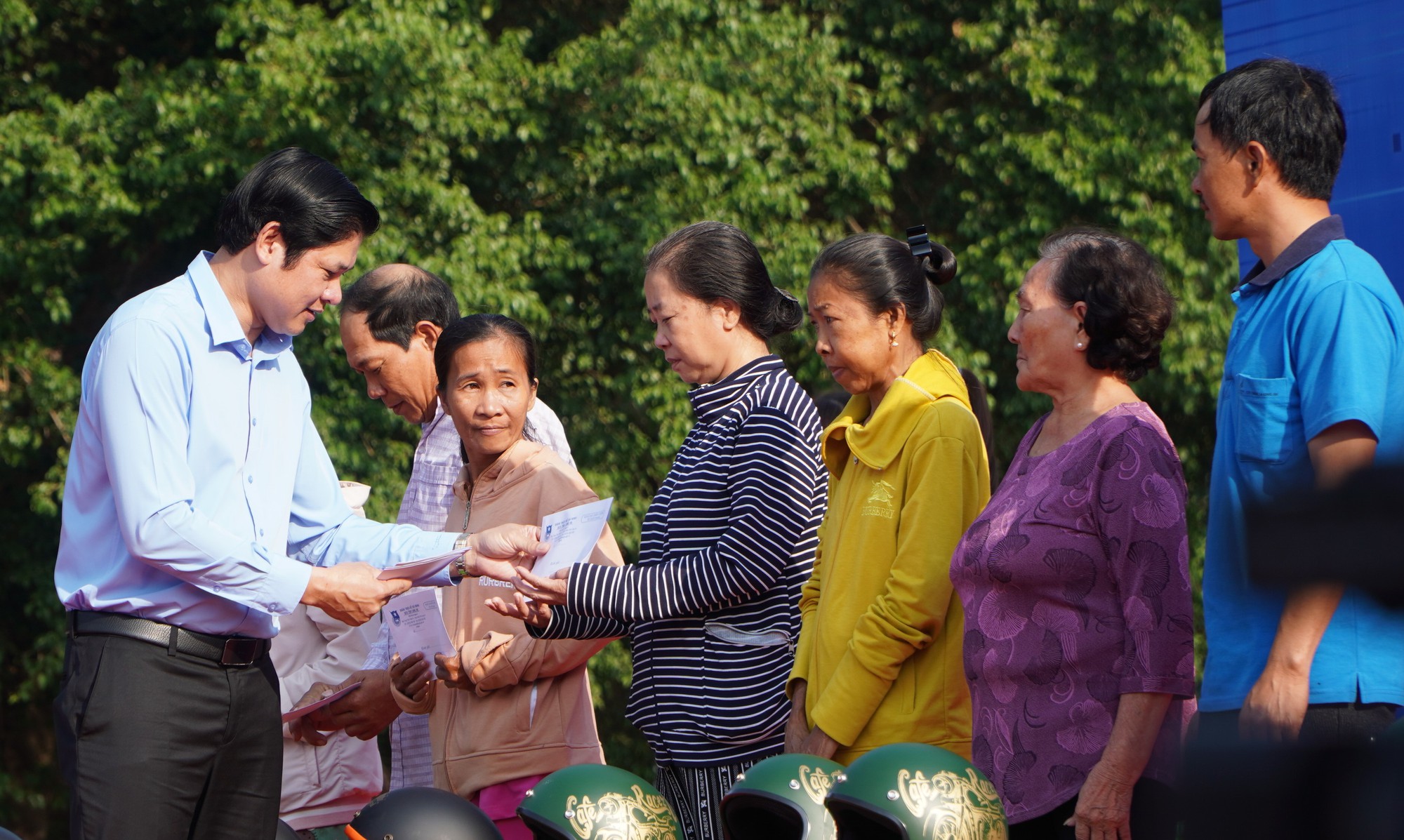 “Đường cờ Tổ quốc” đến với Long An - Ảnh 4.