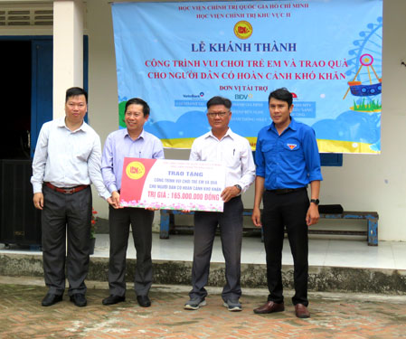 Thắp sáng tương lai trên đảo nhỏ