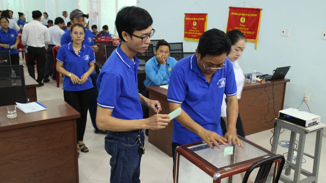 90 công nhân được nâng bậc thợ
