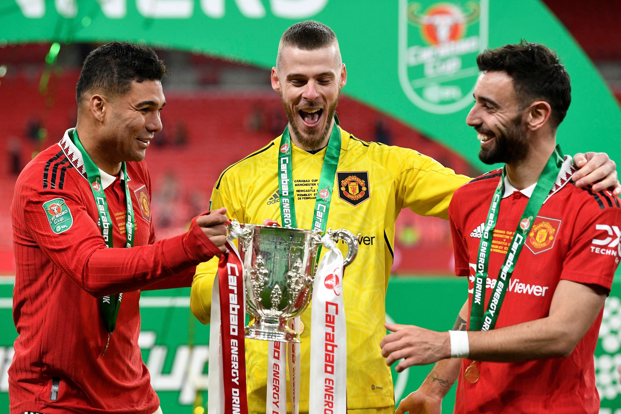 Đồng đội tặng quà khủng cho David de Gea trên chuyến bay về Manchester - Ảnh 2.
