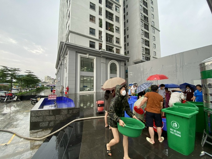 Giá nước sạch ở Hà Nội sắp tăng sau gần 10 năm bình ổn