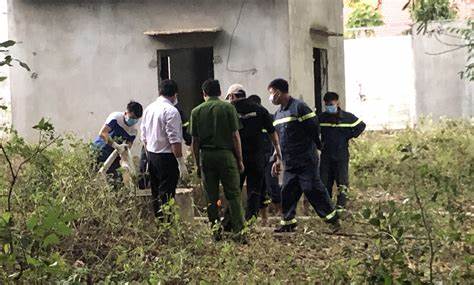 Trưởng công an phường chết trong tư thế treo cổ ở nhà xe cơ quan