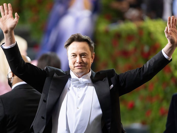 Tài sản tăng chóng mặt, tỉ phú Musk lấy lại ngôi giàu nhất thế giới