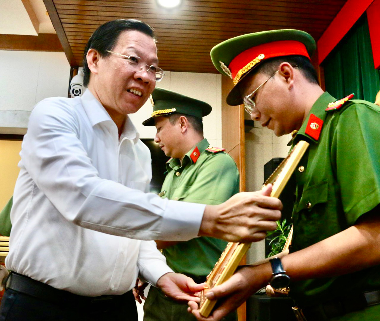 TP HCM thực hiện Đề án 06: Phục vụ dân chứ không vì thành tích - Ảnh 2.