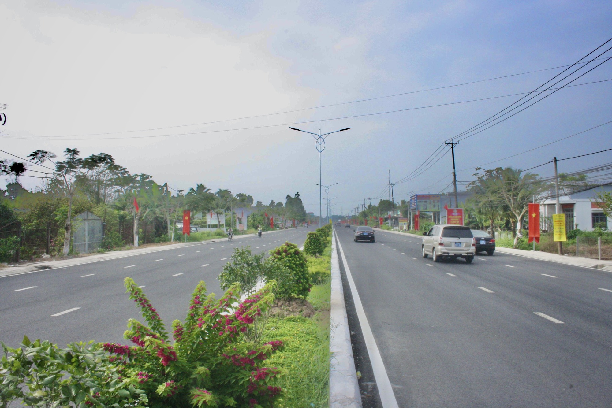 Khánh thành “Đường cờ Tổ quốc” thứ 2 tại Hậu Giang - Ảnh 7.