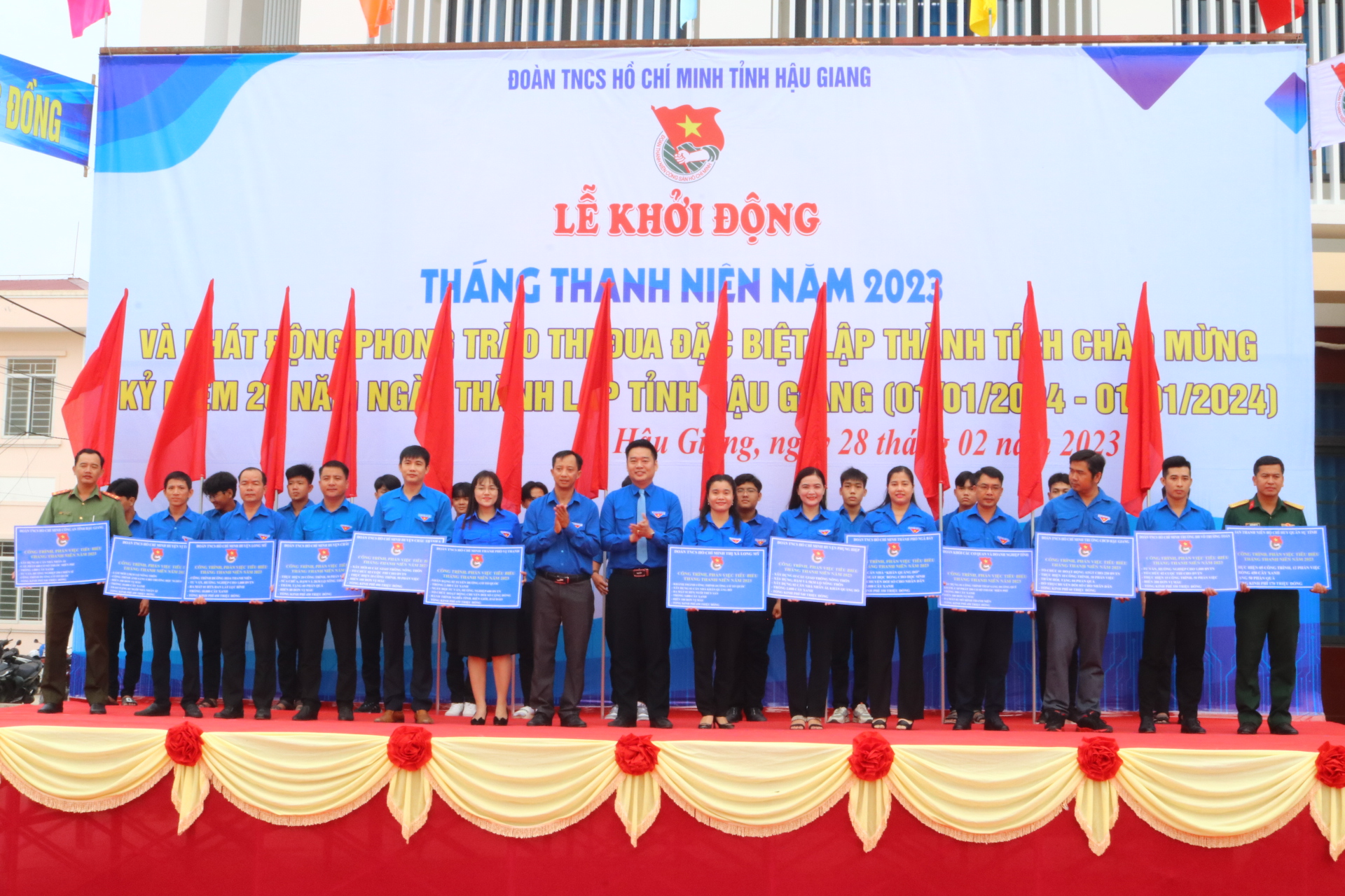 Khánh thành “Đường cờ Tổ quốc” thứ 2 tại Hậu Giang - Ảnh 22.