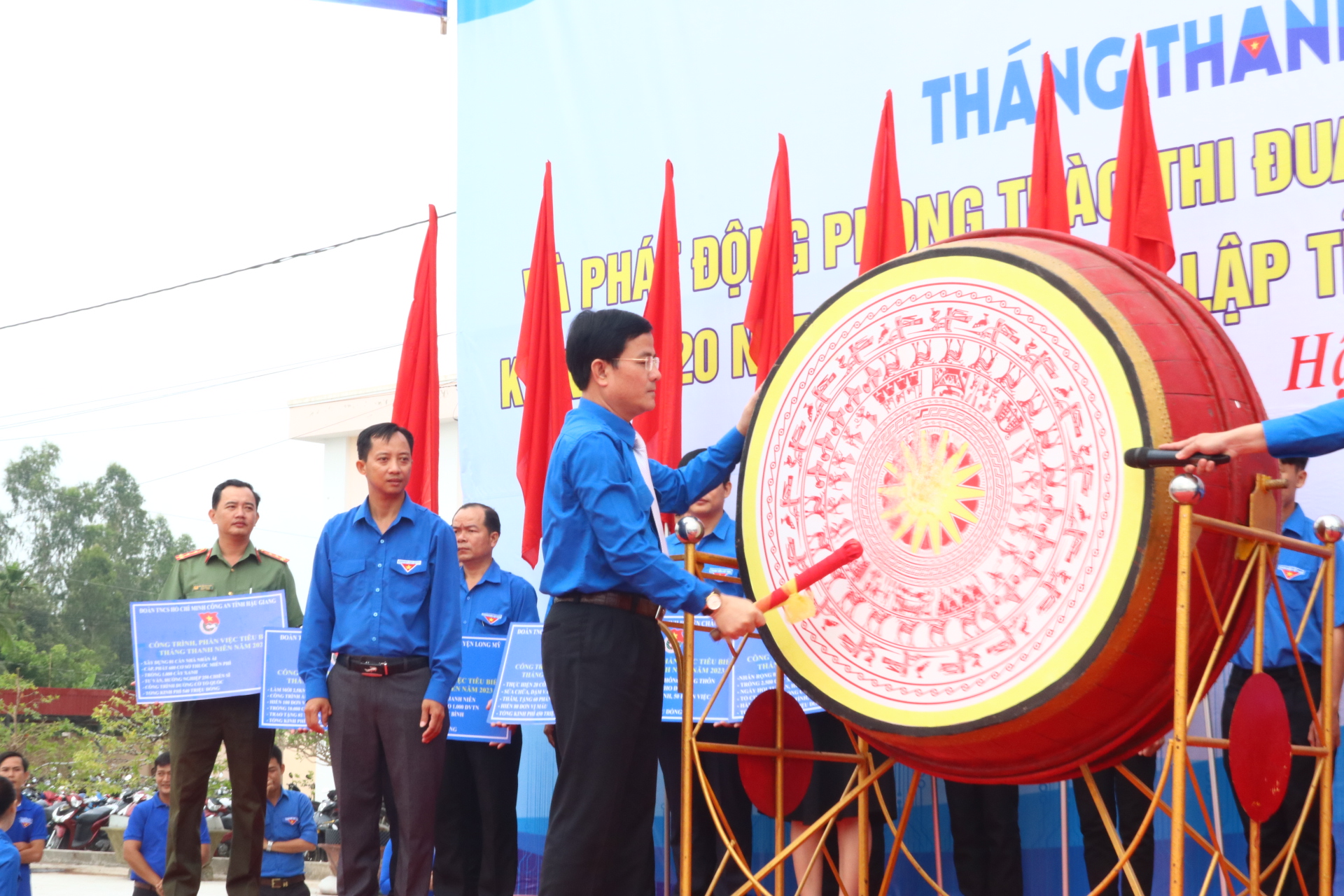 Khánh thành “Đường cờ Tổ quốc” thứ 2 tại Hậu Giang - Ảnh 23.