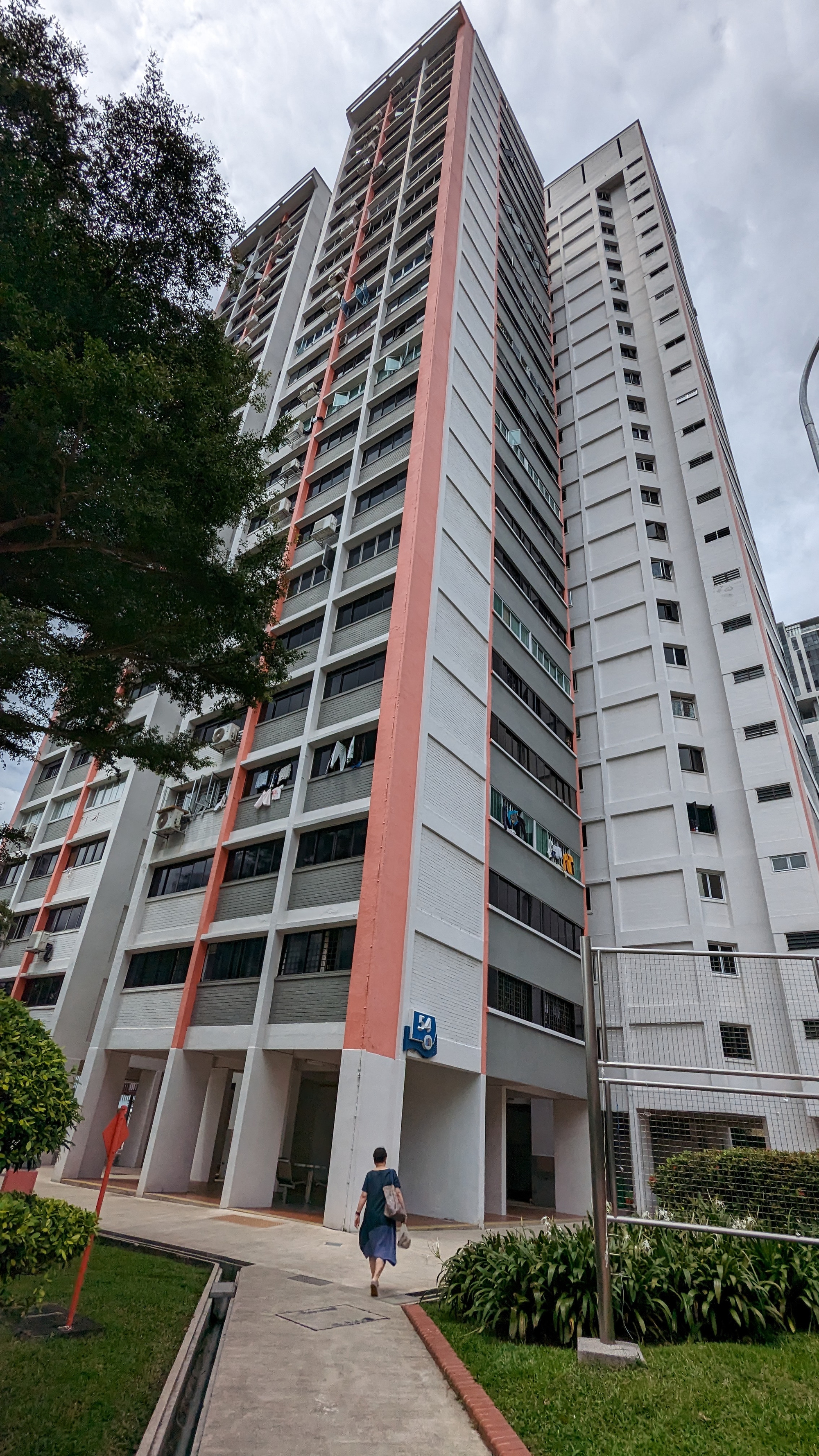 Người Việt ở Singapore đau đầu chuyện thu&ecirc; nh&agrave; - Ảnh 2.