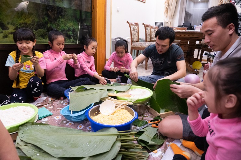 CUỘC THI VIẾT "HƯƠNG VỊ TẾT": Bánh chưng Việt theo bước người xa xứ
