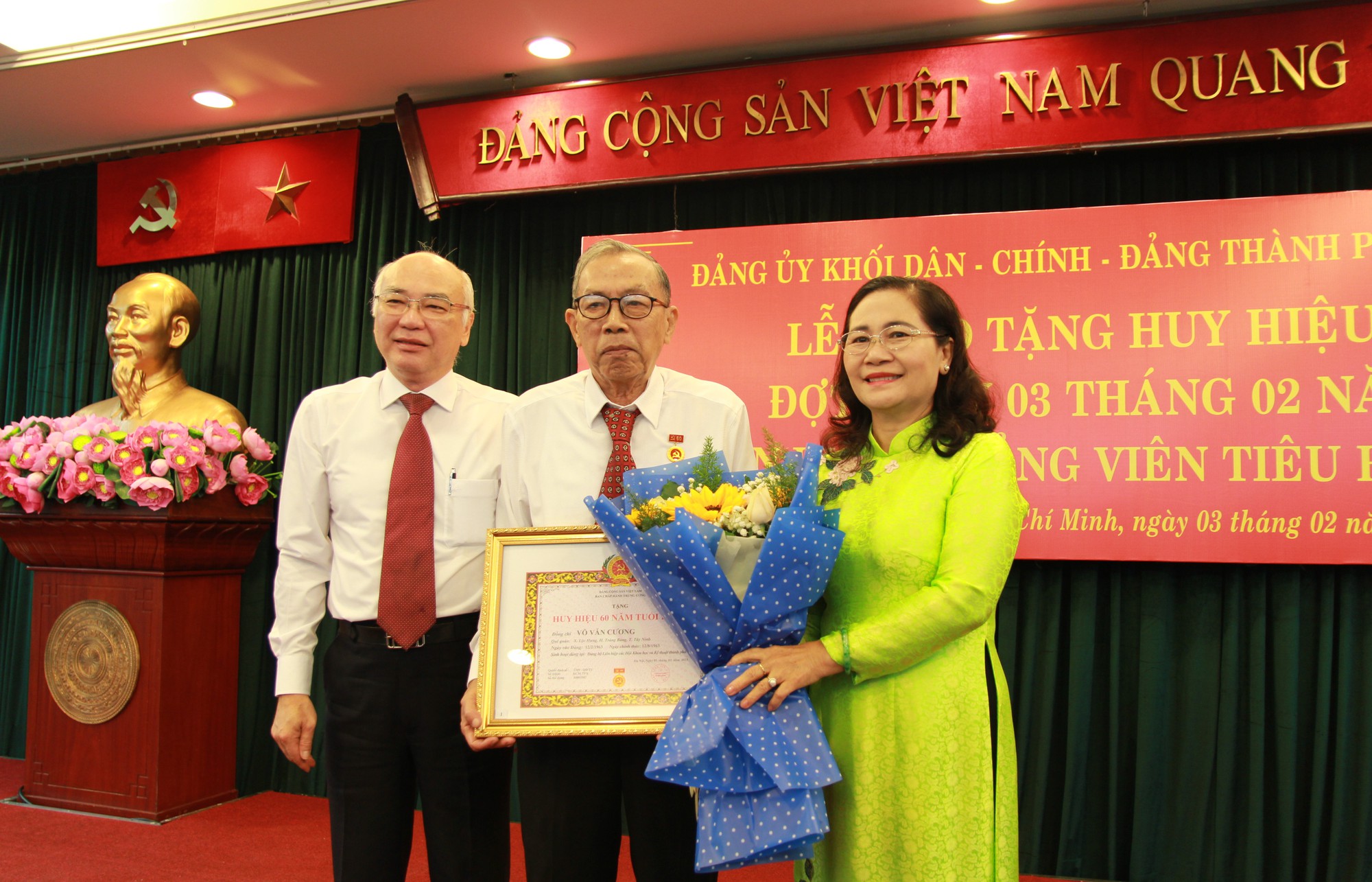 Tự hào truyền thống vẻ vang của Đảng