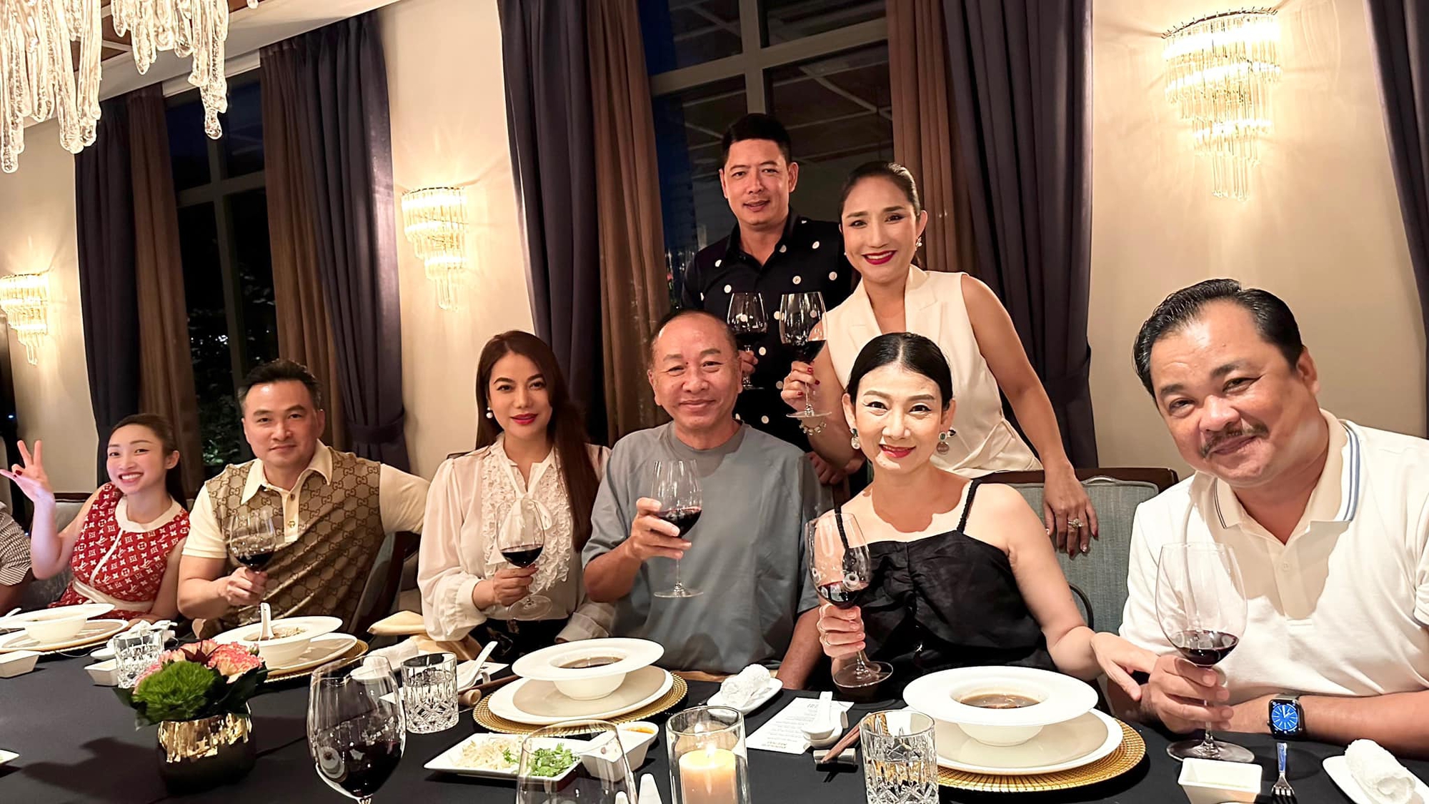 Trương Ngọc &Aacute;nh v&agrave; d&agrave;n sao &ldquo;Đồng tiền xương m&aacute;u&rdquo; tụ hội - Ảnh 5.