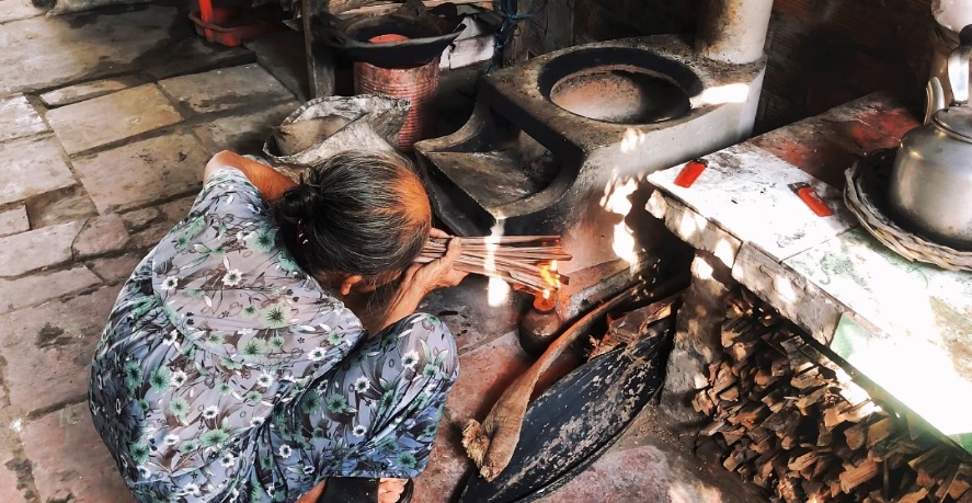 CUỘC THI VIẾT &ldquo;HƯƠNG VỊ TẾT&rdquo;: B&aacute;nh tr&aacute;ng qu&ecirc; nội &ldquo;ngon nhức n&aacute;ch&rdquo; - Ảnh 6.