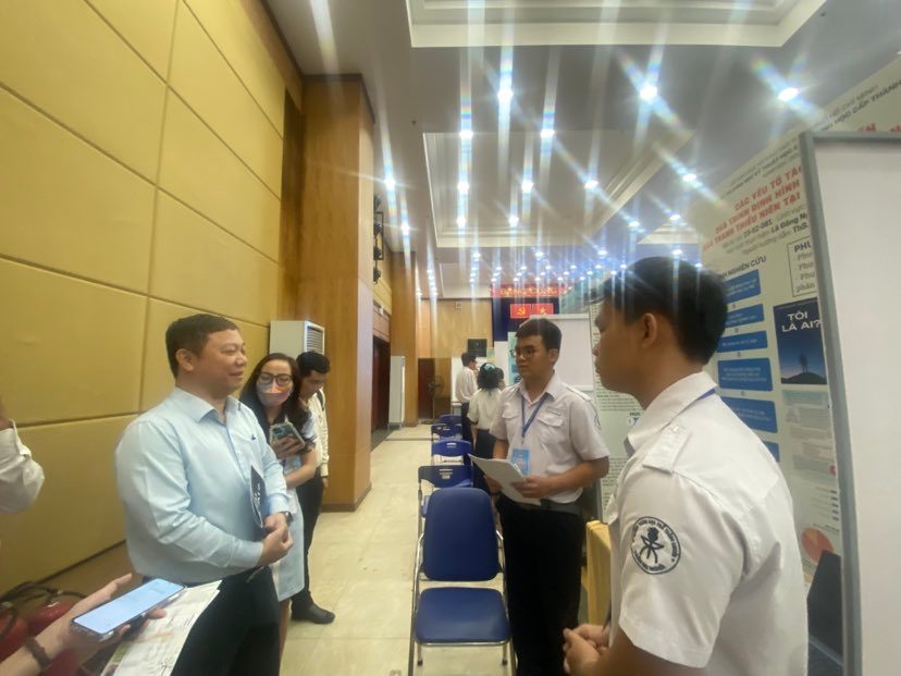 "Sản phẩm nghiên cứu khoa học của học sinh có thể sơ sài nhưng trung thực"