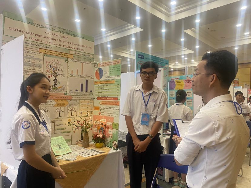 Sản phẩm nghi&ecirc;n cứu khoa học của học sinh c&oacute; thể sơ s&agrave;i nhưng trung thực - Ảnh 1.