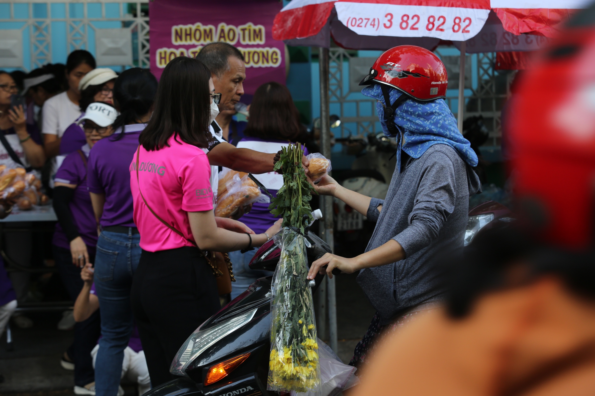 Lễ hội rằm th&aacute;ng Gi&ecirc;ng c&oacute; một kh&ocirc;ng hai ở B&igrave;nh Dương - Ảnh 16.