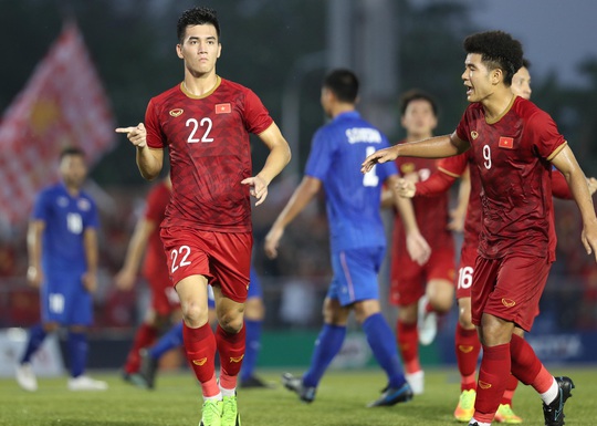 Son Heung-min đoạt Quả B&oacute;ng V&agrave;ng ch&acirc;u &Aacute; 2022 - Ảnh 2.