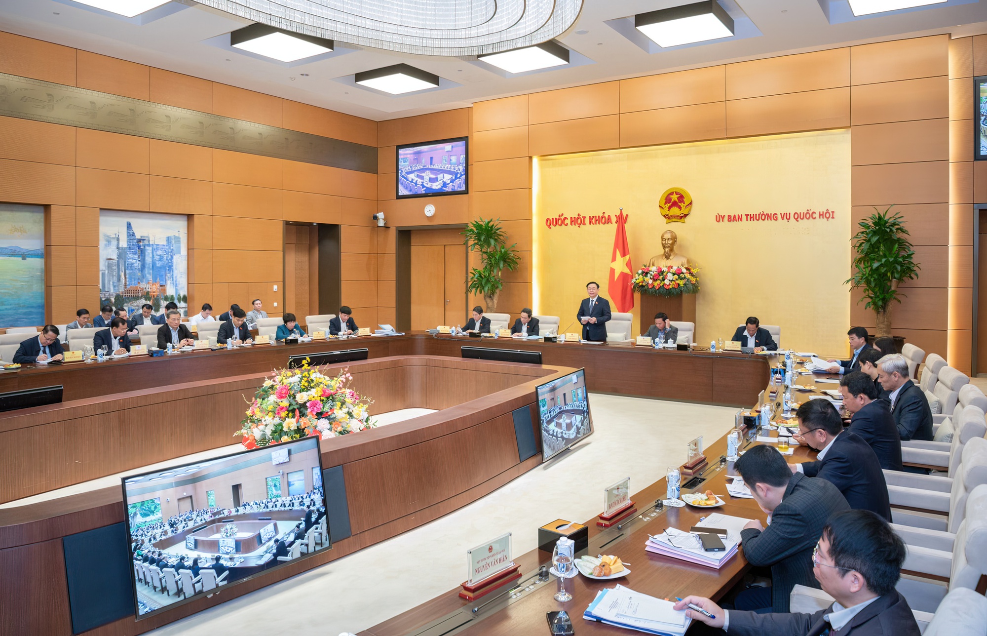 Chủ tịch Quốc hội: Nghi&ecirc;n cứu chất vấn về đăng kiểm, kh&oacute; khăn bất động sản, tr&aacute;i phiếu - Ảnh 1.