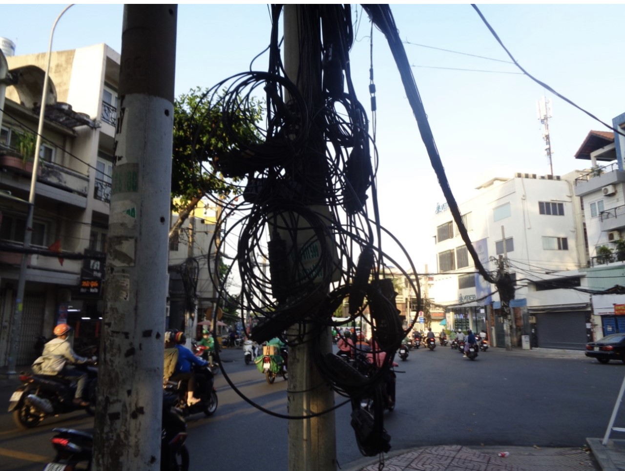 Dây cáp nguy hiểm