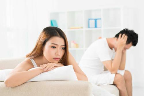 Sau sinh mất luôn hứng thú với chồng, phải làm sao?