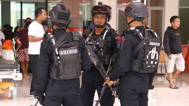 Indonesia tìm kiếm phi công bị bắt làm con tin