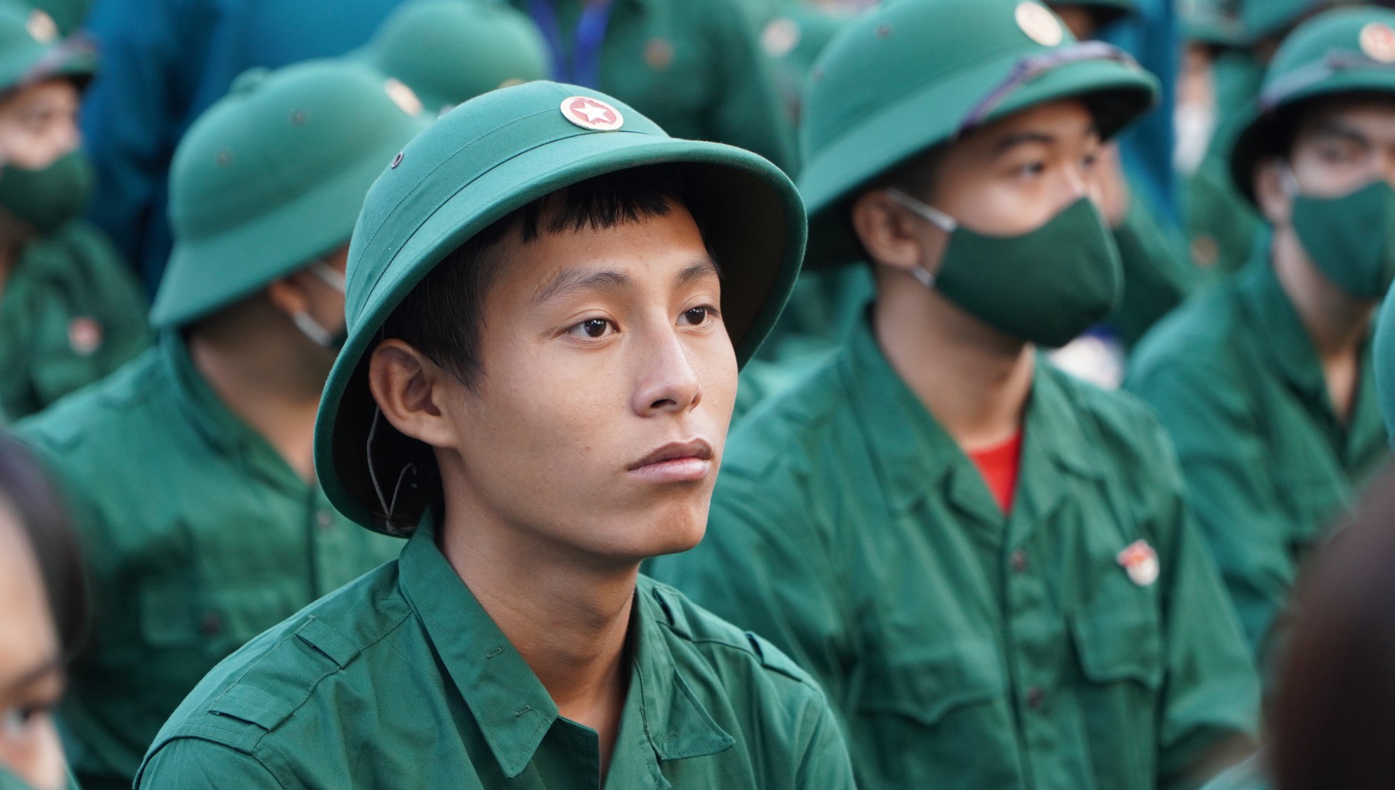 Thanh niên TP HCM hăng hái thực hiện nghĩa vụ quân sự - Ảnh 6.