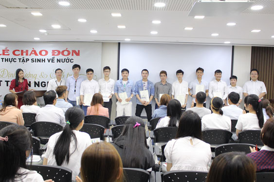Cần quan tâm nhiều hơn lao động về nước
