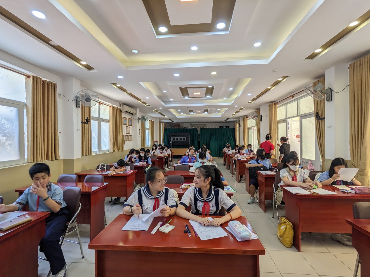 Đề thi văn hay chữ tốt: Chọn sự kiện, hình ảnh gì về tuổi trẻ TP HCM để đặt vào bảo tàng? - Ảnh 3.