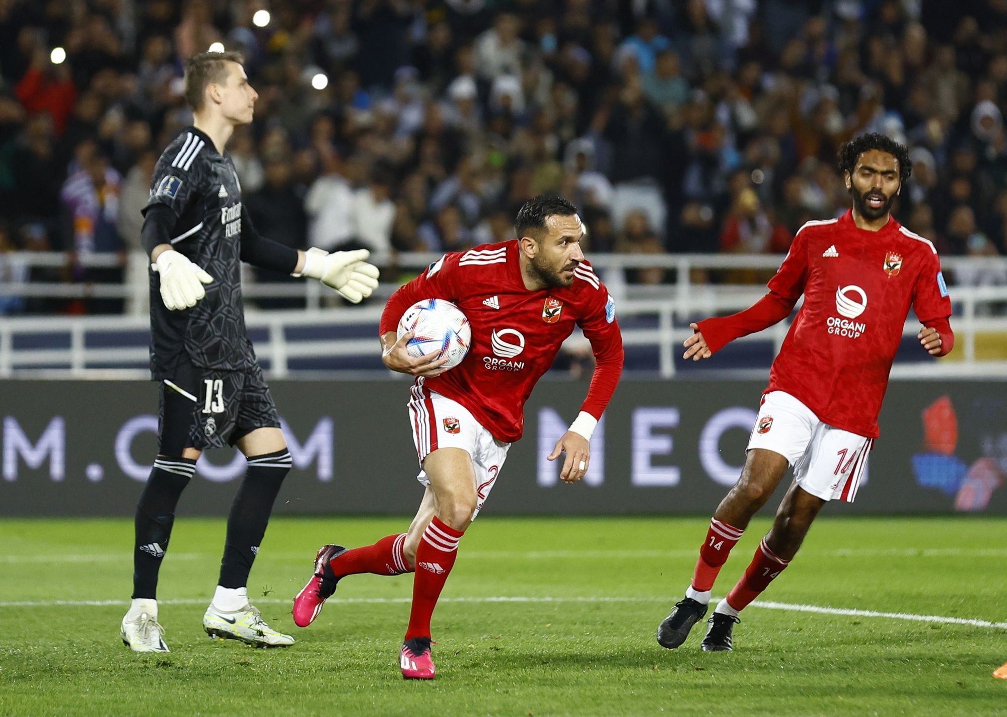 9 ph&uacute;t b&ugrave;ng nổ, Real Madrid v&agrave;o chung kết FIFA Club World Cup - Ảnh 5.