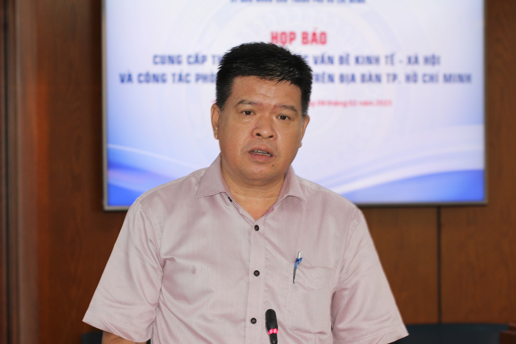 TP HCM: Khách đi đò ngang ít mặc áo phao dù được nhắc thường xuyên