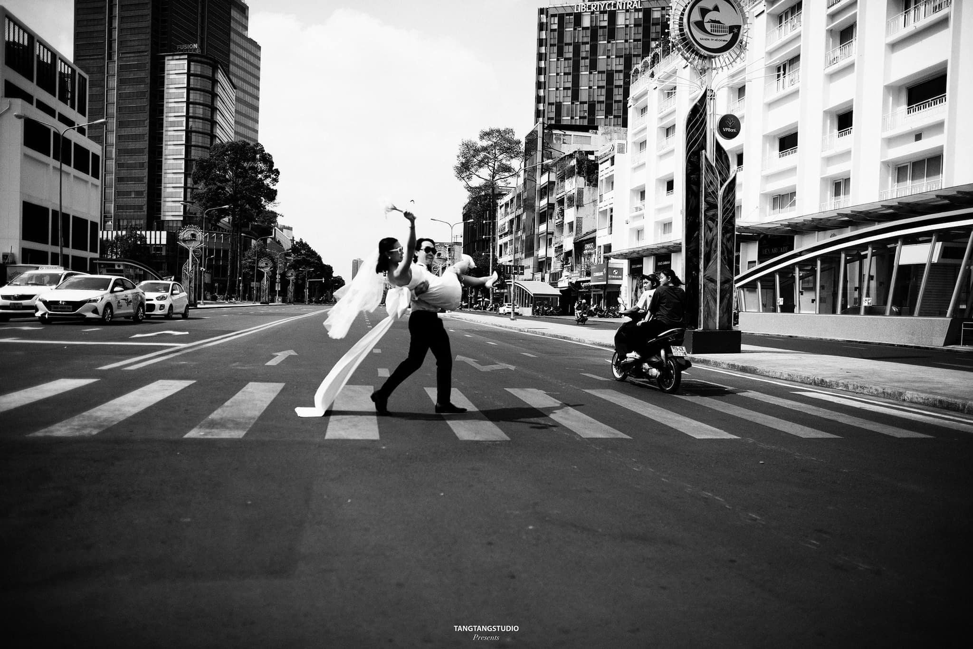 Sắp l&ecirc;n xe hoa, Kathy Uy&ecirc;n nhận nhiều lời ch&uacute;c ph&uacute;c - Ảnh 2.