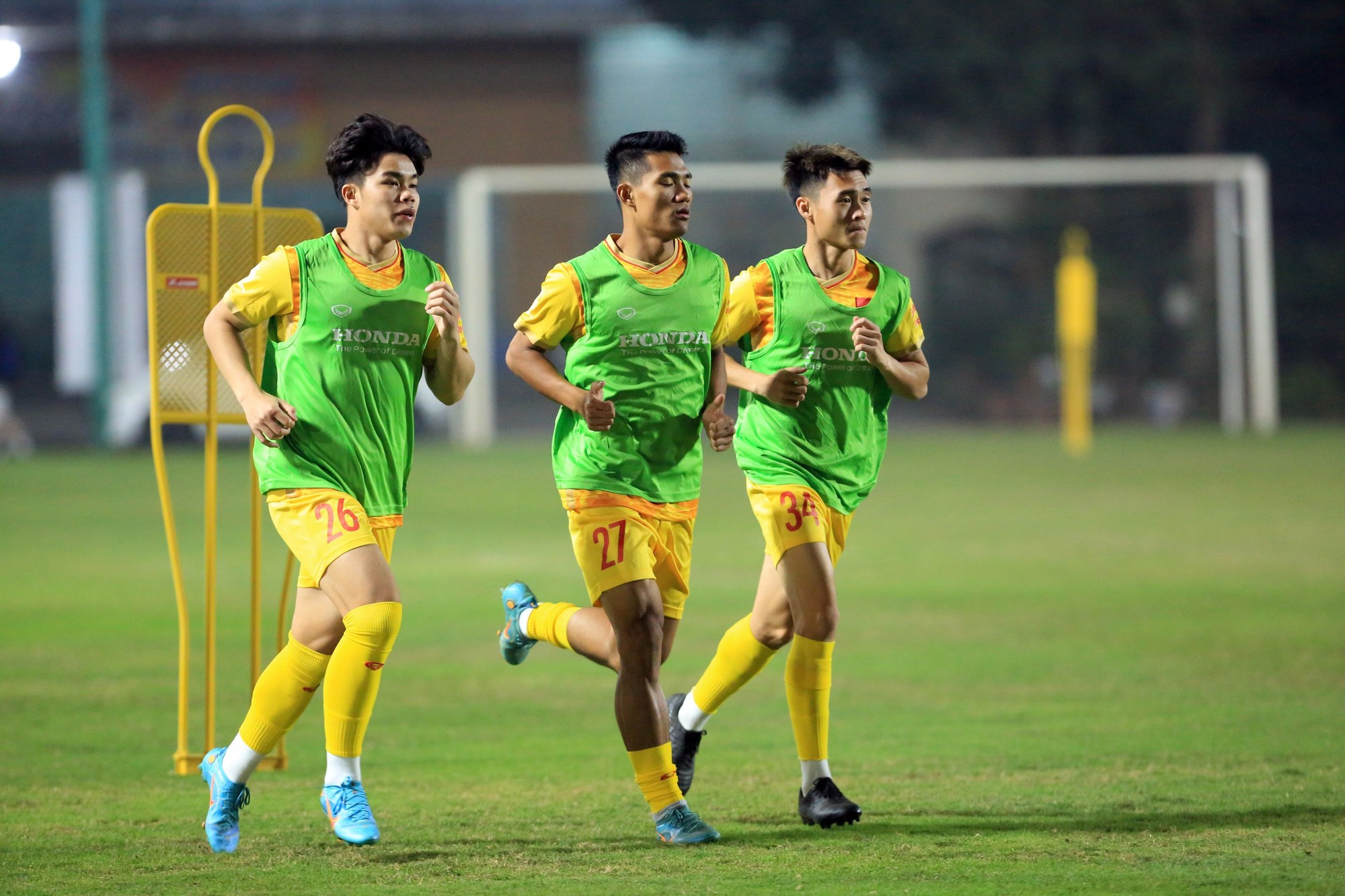 Phan Tuấn T&agrave;i chia sẻ về khung giờ tập mới của U23 Việt Nam - Ảnh 4.