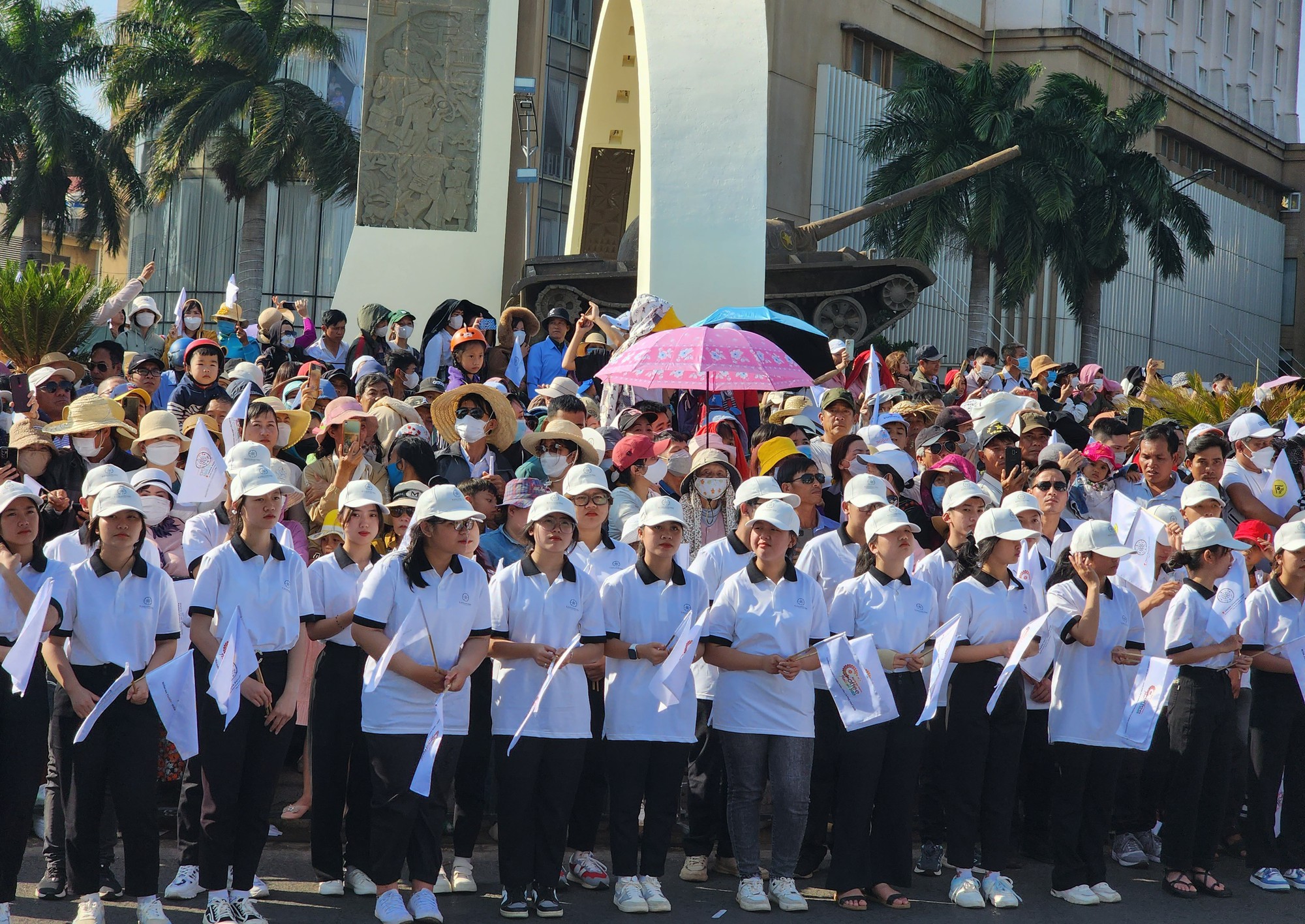 Đ&atilde; mắt với bữa tiệc Lễ hội đường phố Bu&ocirc;n Ma Thuột - Ảnh 15.