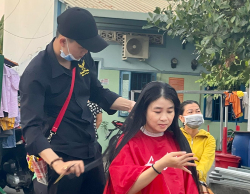 Công nhân ở trọ hào hứng với "Giờ thứ 9"